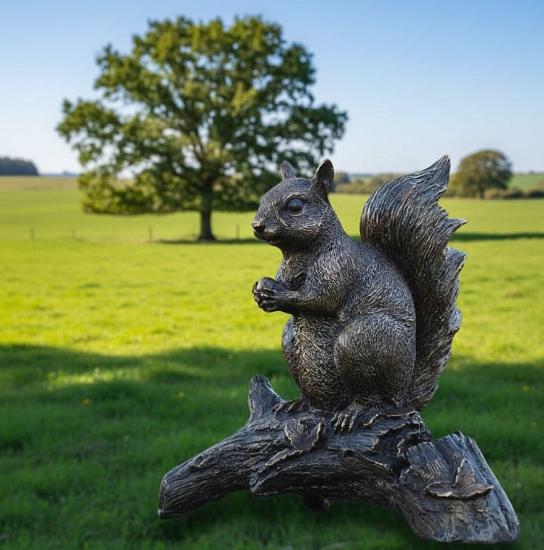 Kleines-Eichhörnchen-Bronze